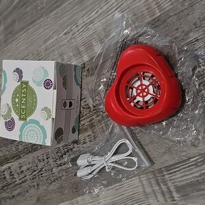 Scentsy Mini Fan Diffuser - Heart Shaped